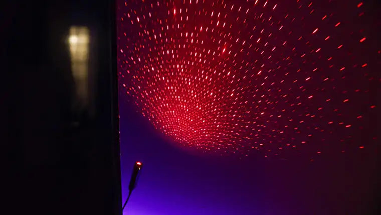 usb star projector with red stars