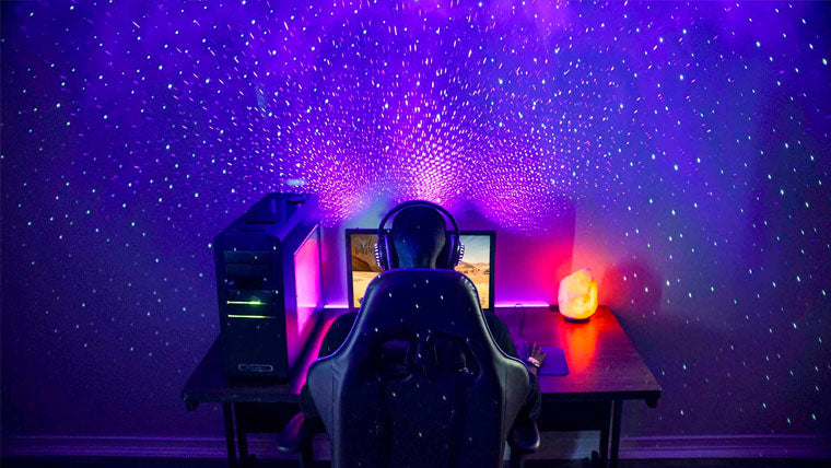 pc gamer with gaming lights