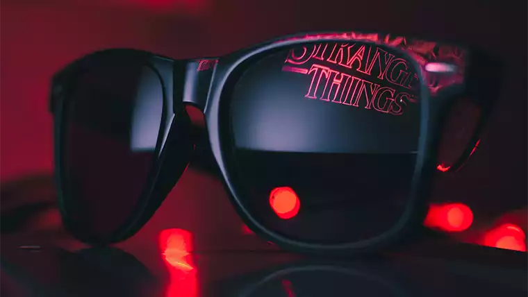 stranger things party lights, glasses with stranger things reflection