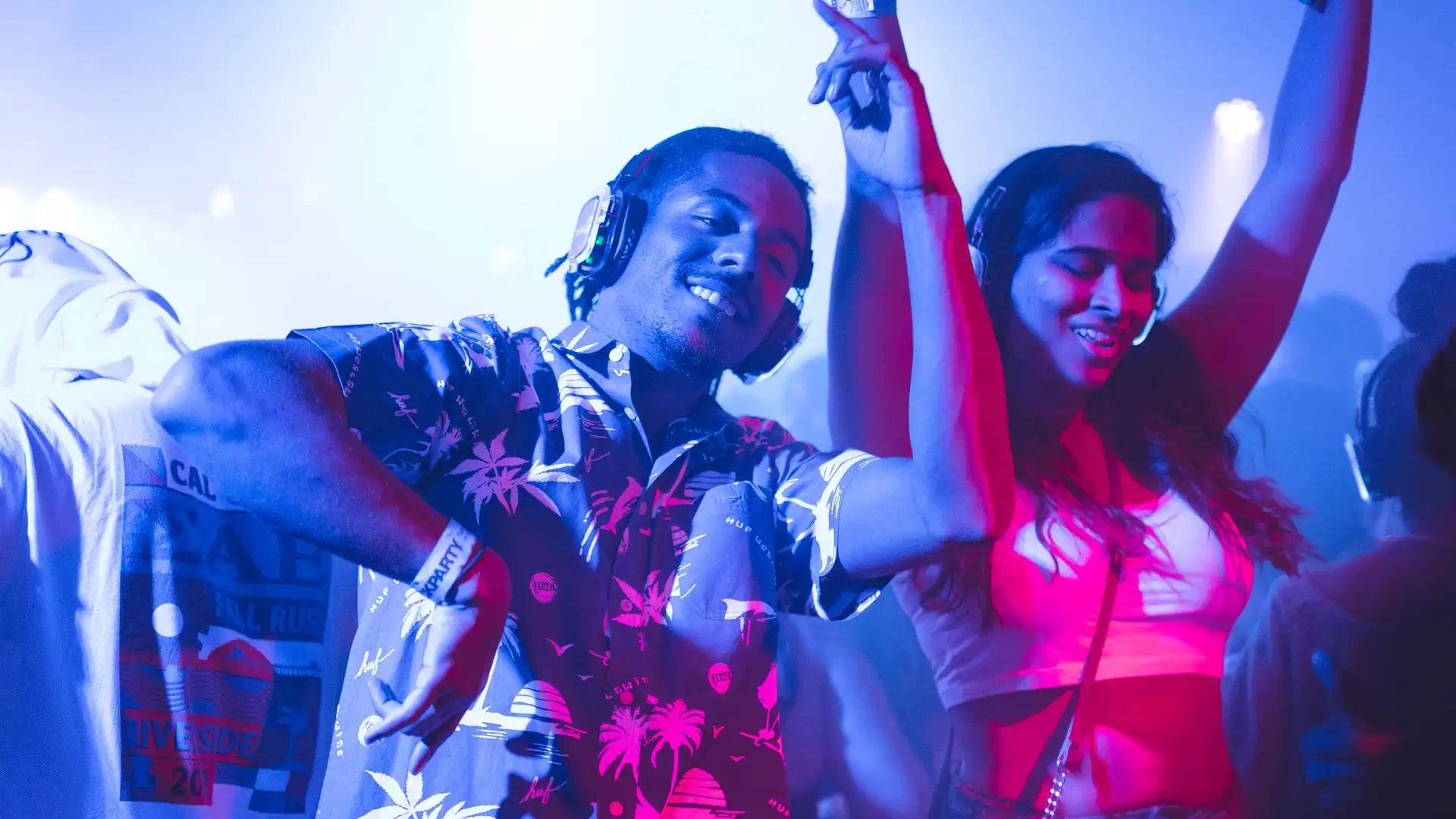 How to Host a Silent Disco Party: Everything You Need to Know