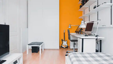 11 Minimalist Dorm Room Ideas to Maximize Your Space This Semester